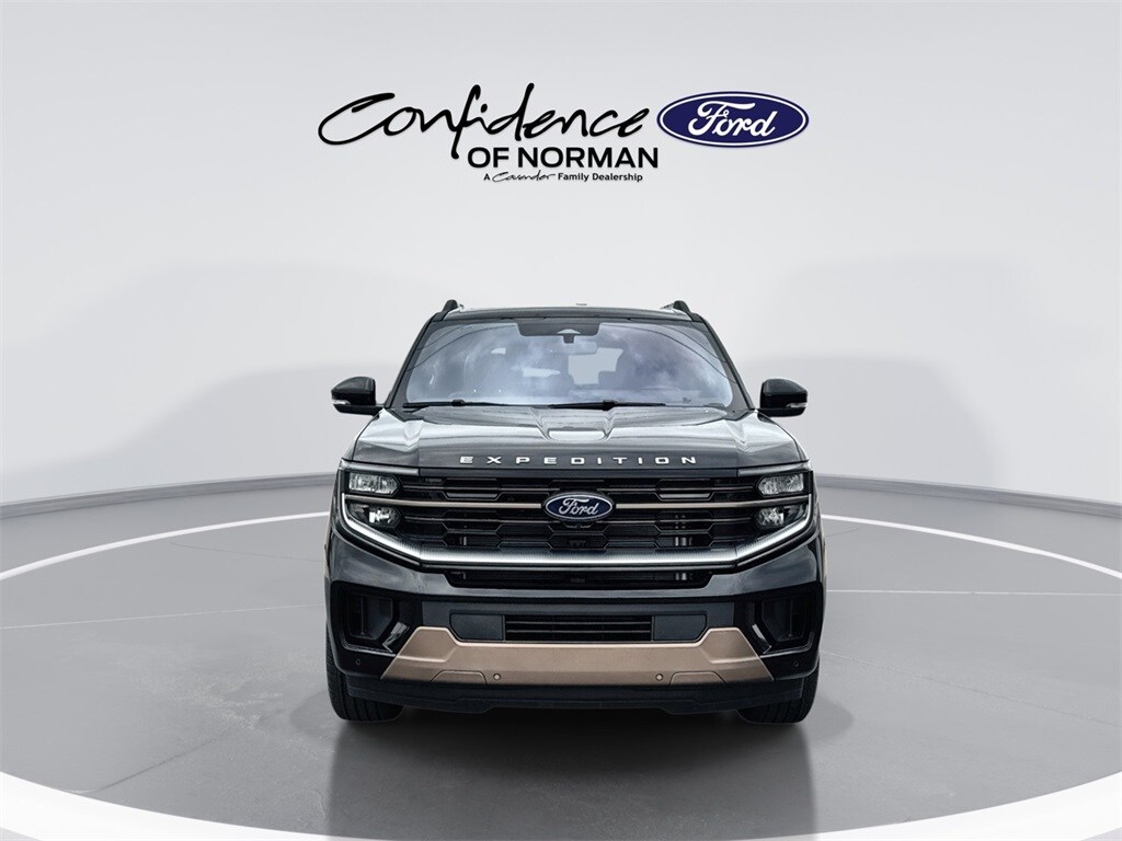 2025 Ford Expedition King Ranch photo 2