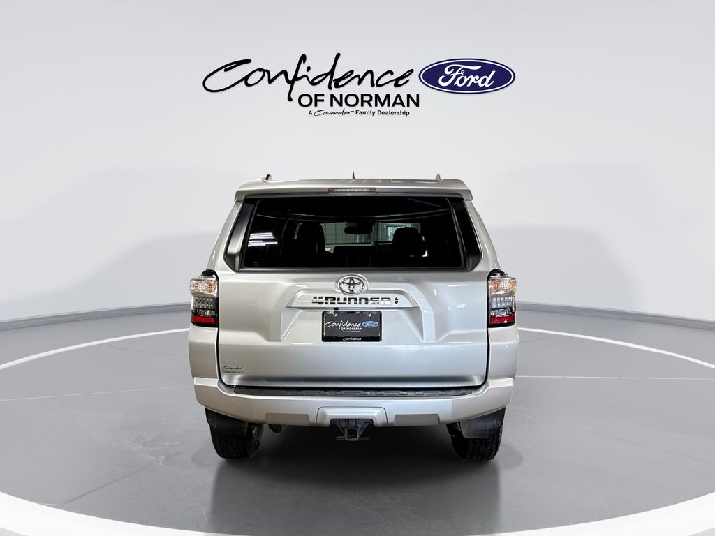 2022 Toyota 4Runner SR5 Premium - Photo 7