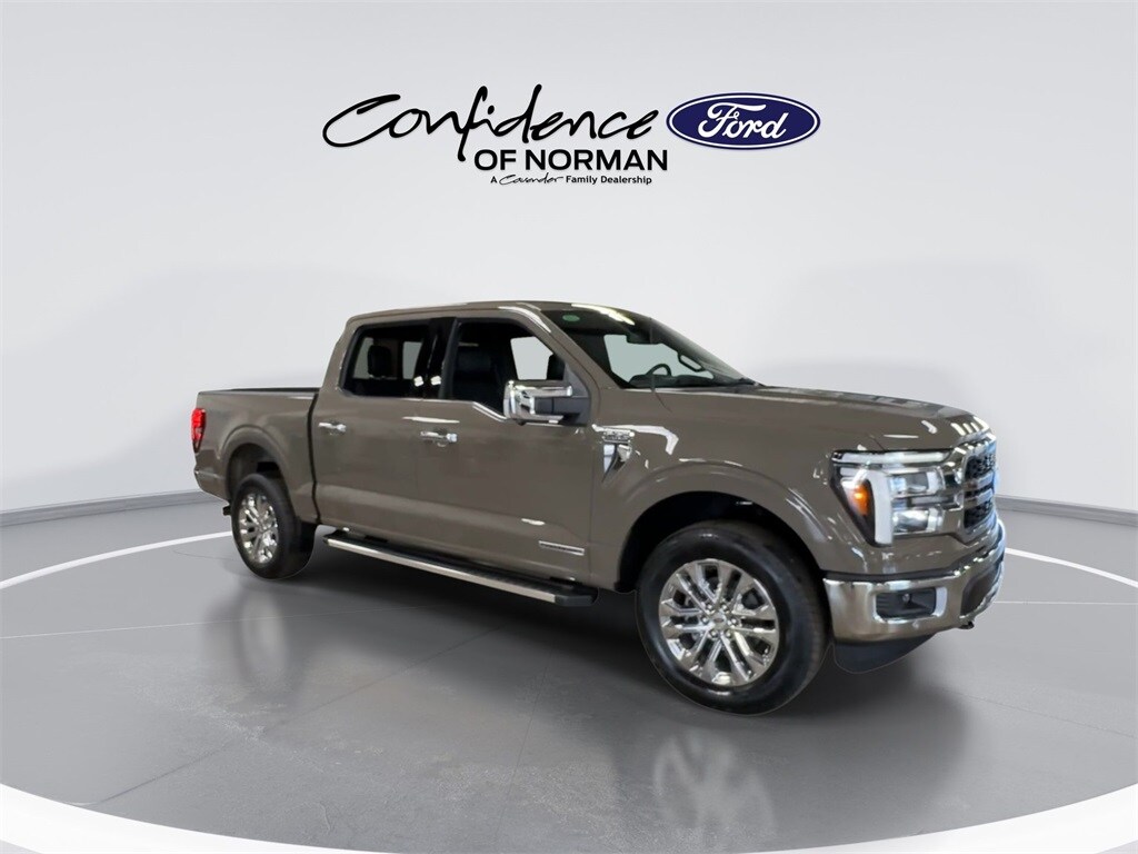 2025 Ford F-150 Lariat photo 2