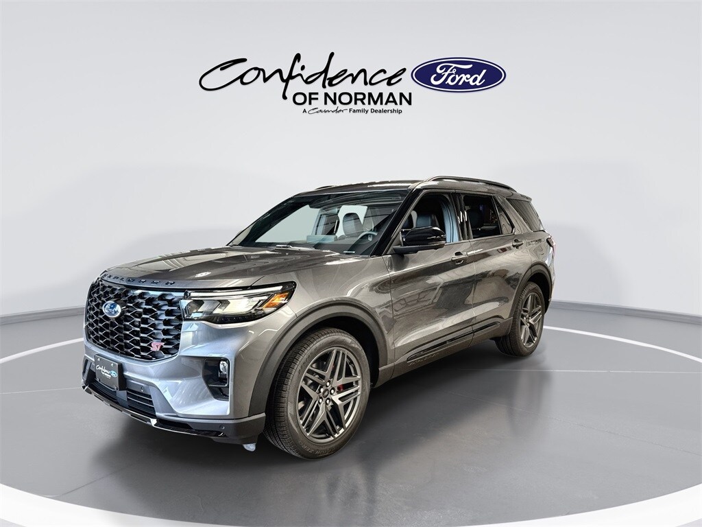 2025 Ford Explorer ST photo 2