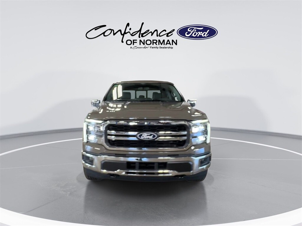 2025 Ford F-150 Lariat photo 3