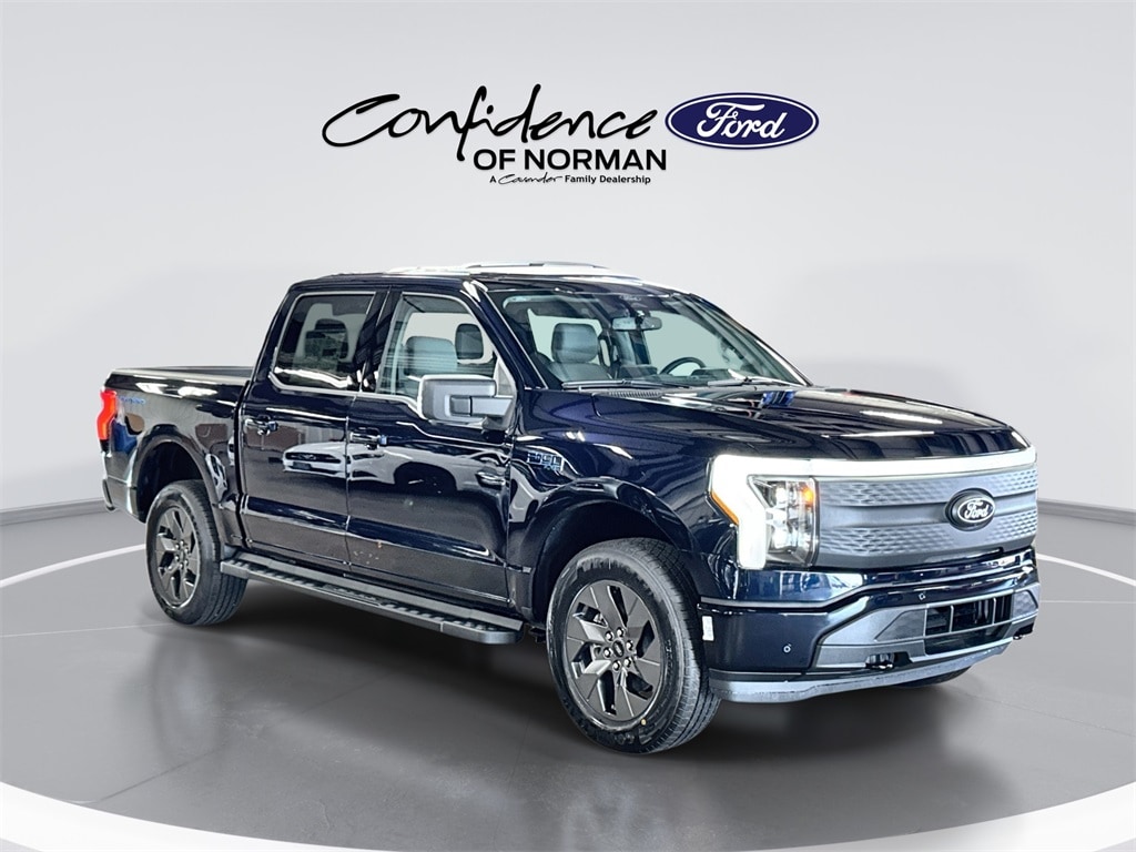 2025 Ford F-150 Lightning Truck SuperCrew Cab  2025 Ford F-150 Lightning Truck SuperCrew Cab