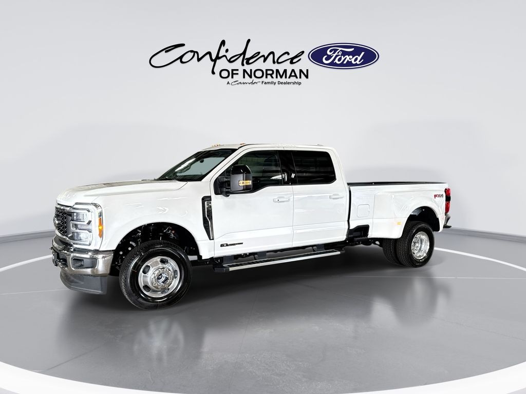 New 2026 Ford Super Duty F-350® Lariat® Truck Crew Cab