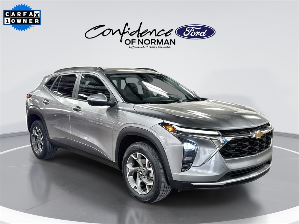 2024 Chevrolet Trax LT's photo