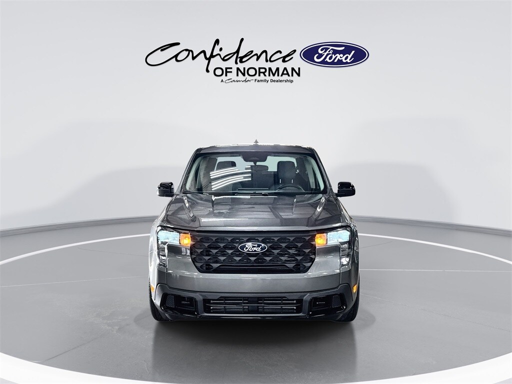 2025 Ford Maverick XLT photo 2