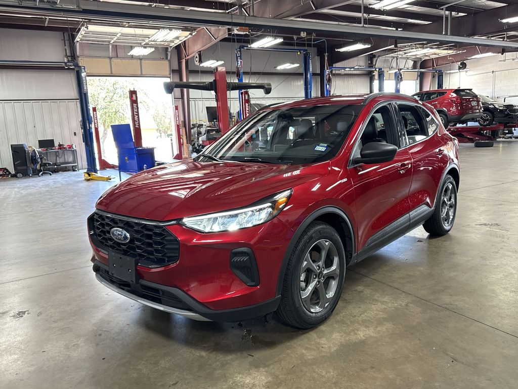 Rapid Red Metallic Tinted Clearcoat 2025 Ford Escape SUV / Crossover Front-Wheel Drive 8-Speed Automatic