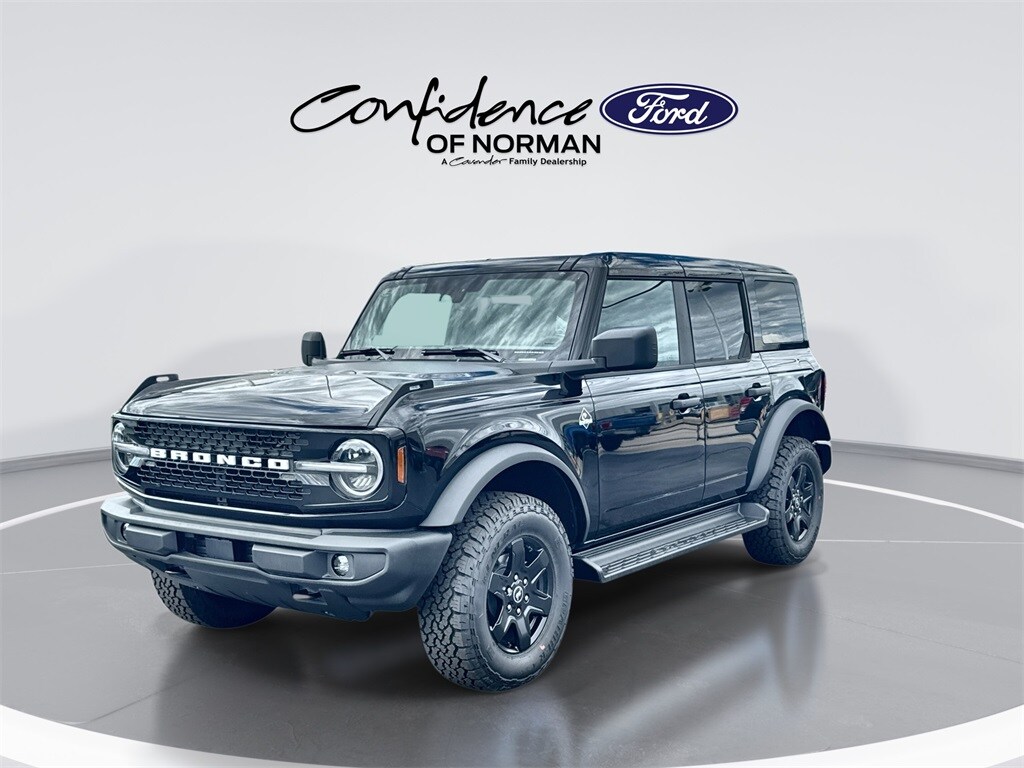2025 Ford Bronco Outer Banks photo 3
