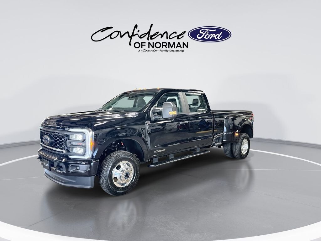 New 2026 Ford Super Duty F-350 XL Truck Crew Cab