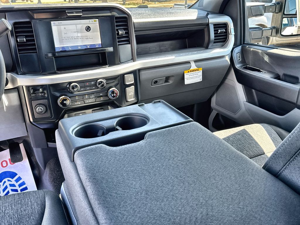 2025 Ford F-250 Super Duty XL - Photo 27