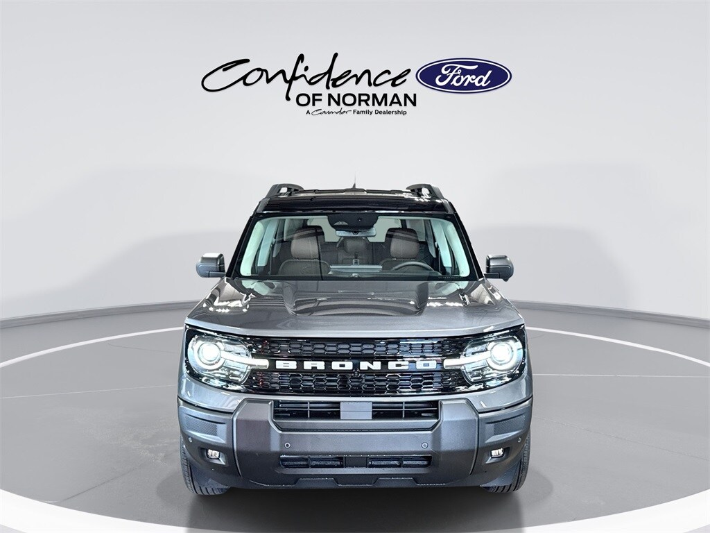 2025 Ford Bronco Sport Outer Banks photo 2