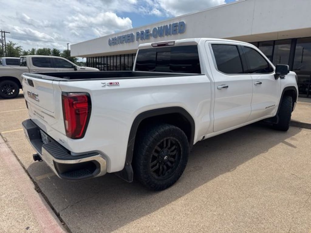 Used 2021 GMC Sierra 1500 SLT Truck