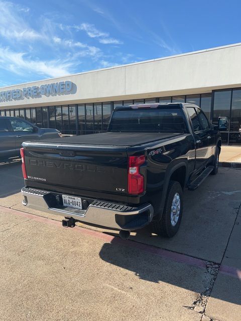 2021 Chevrolet Silverado 2500HD LTZ photo 3