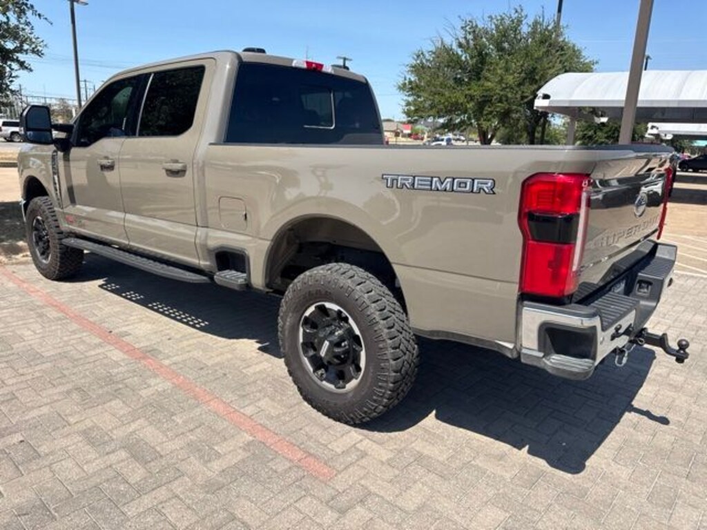 Used 2026 Ford F-250SD Lariat Truck