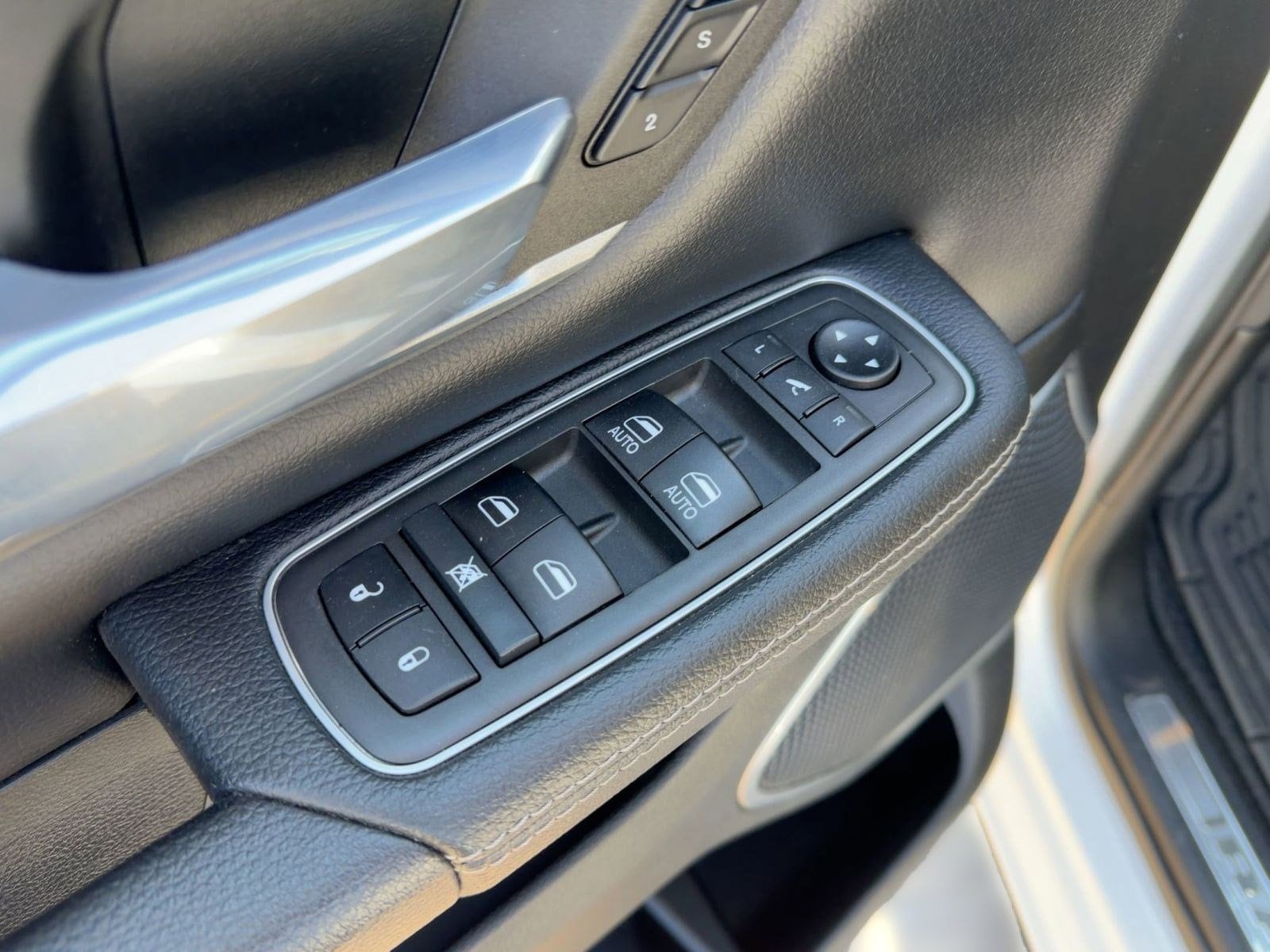 2021 RAM Ram 1500 Pickup Laramie - Photo 28