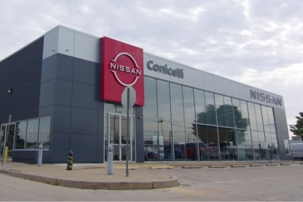 Conicelli-Nissan_Showroom.jpg