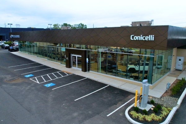 Conicelli-Hyundai_Showroom.jpg