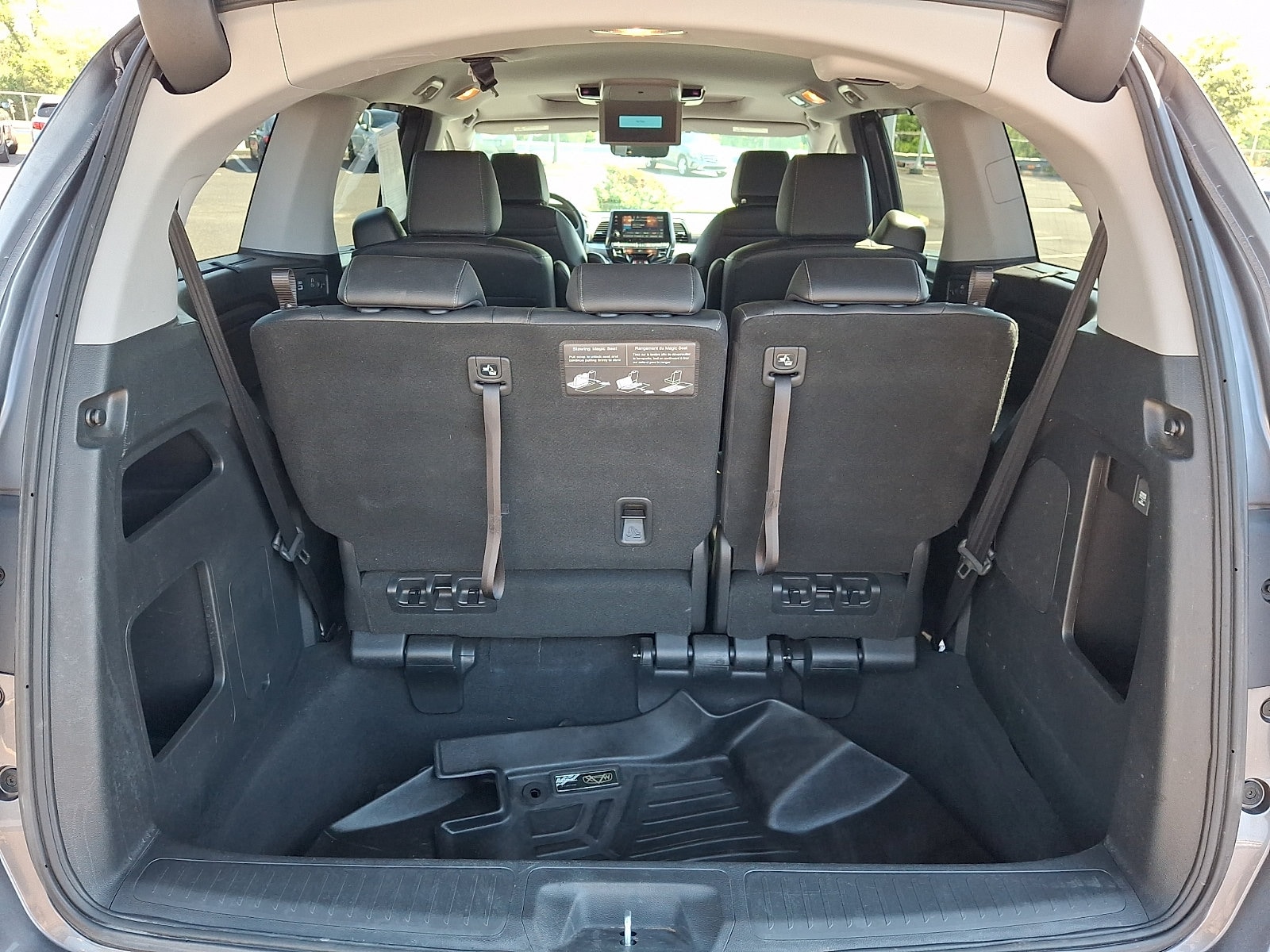 2024 Honda Odyssey Touring - Photo 30
