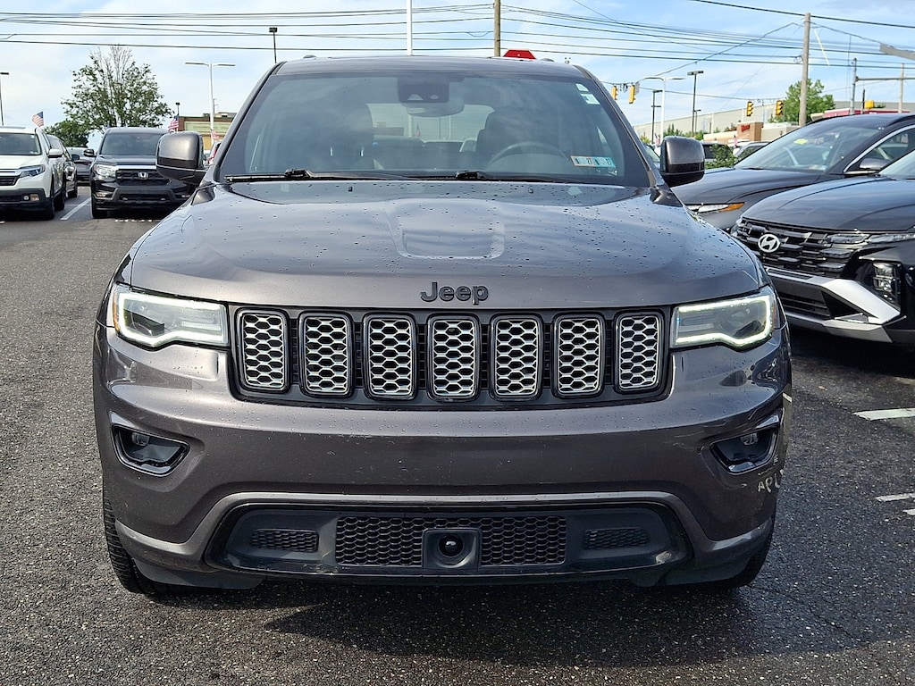 Used 2021 Jeep Grand Cherokee Laredo SUV
