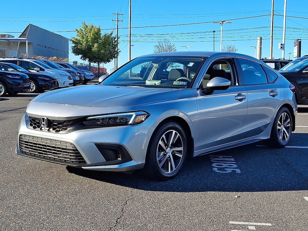 Used 2023 Honda Civic LX Hatchback