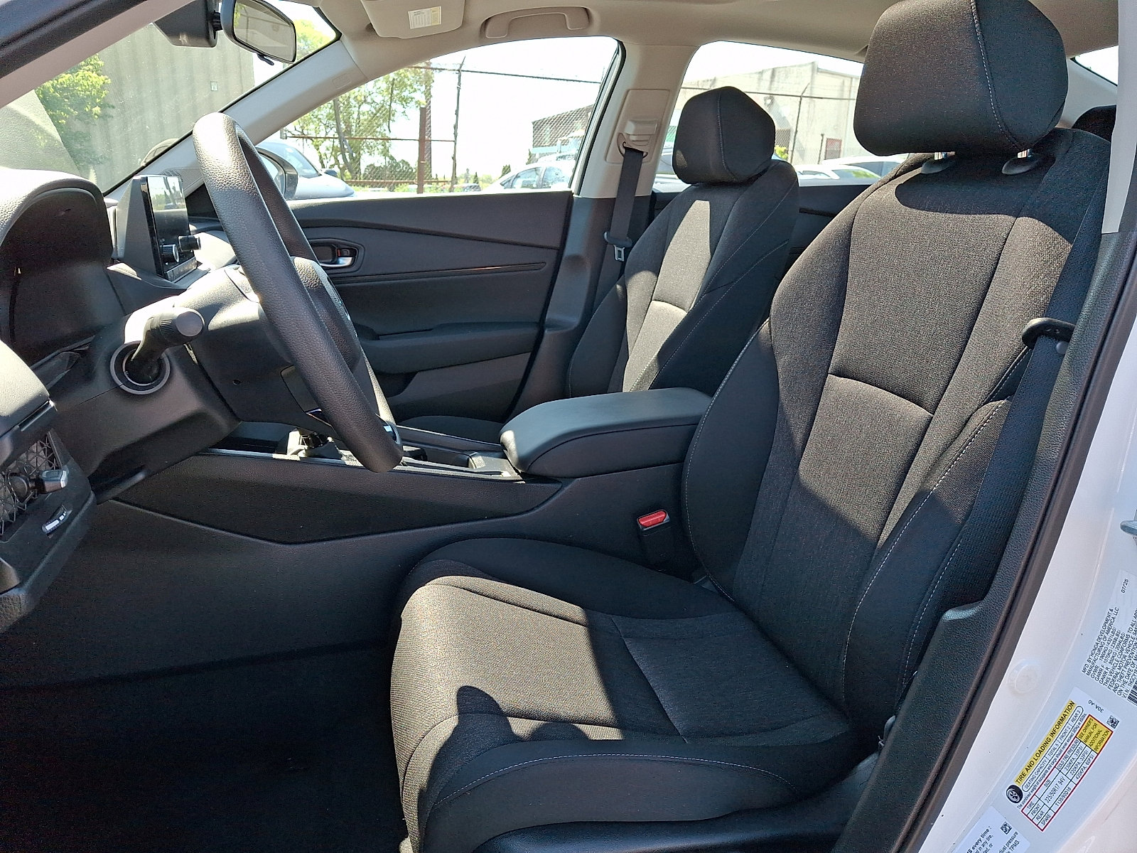 2025 Honda Accord SE - Photo 13