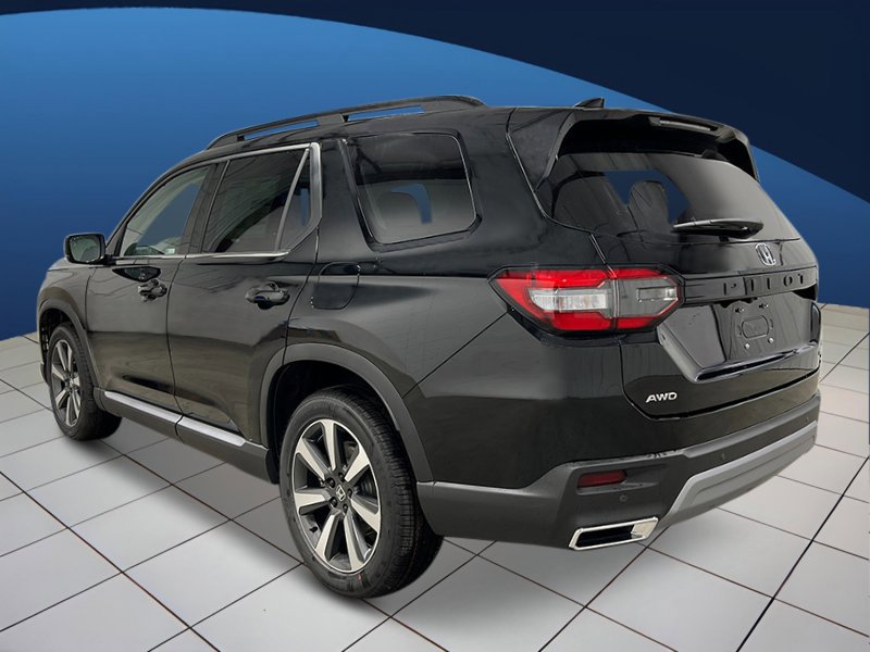 2025 Honda Pilot Touring photo 2