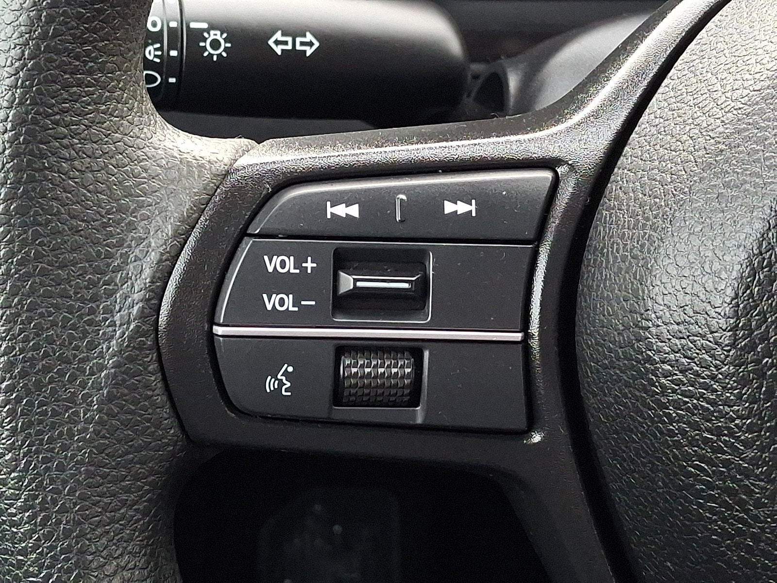 2023 Honda Accord LX - Photo 19