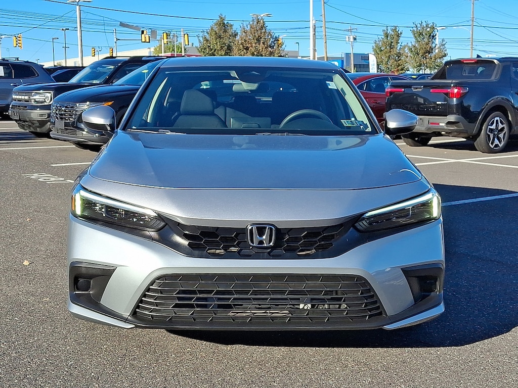 Used 2023 Honda Civic LX Hatchback