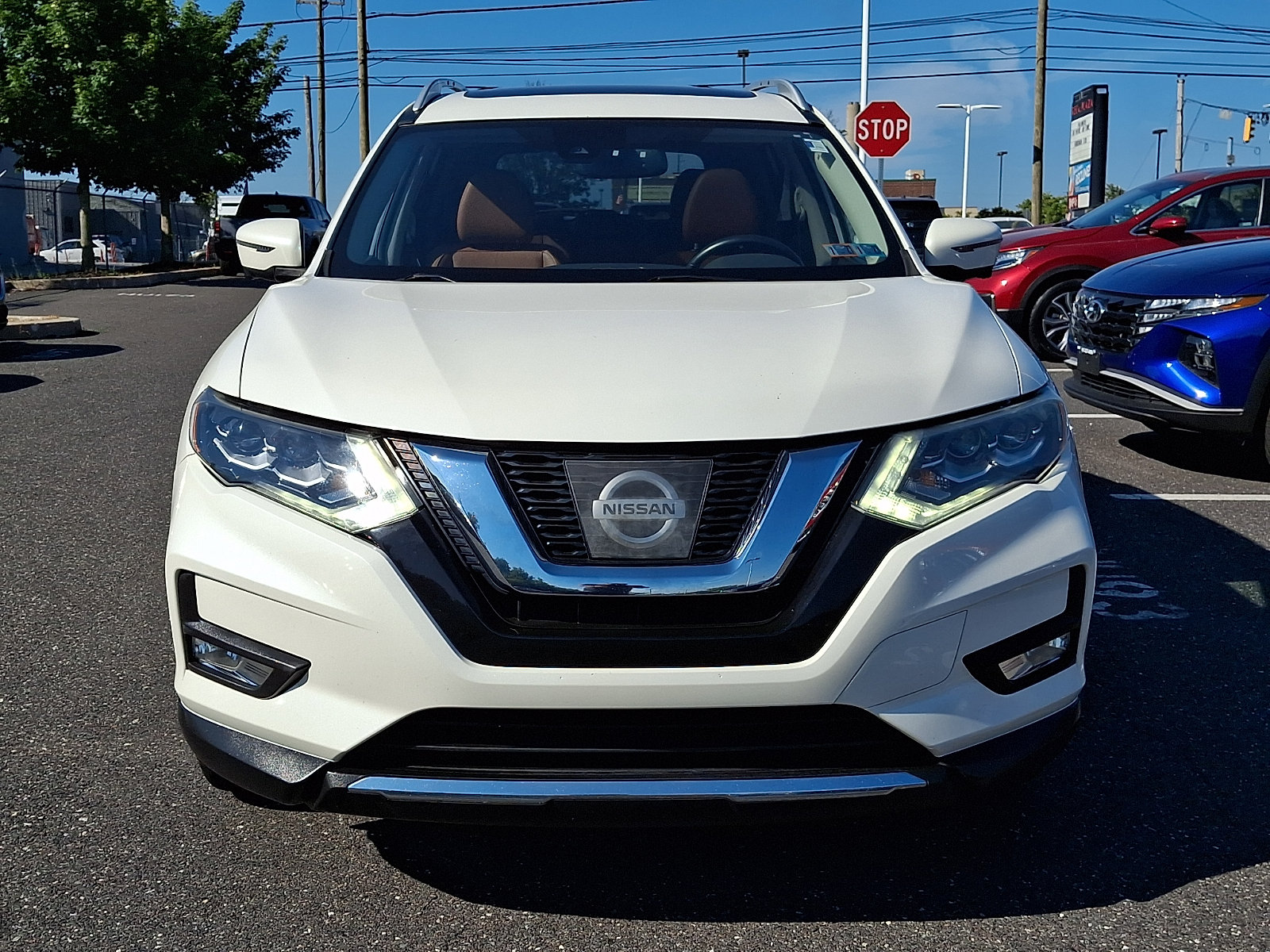 Used 2017 Nissan Rogue SL with VIN JN8AT2MV1HW283311 for sale in Conshohocken, PA