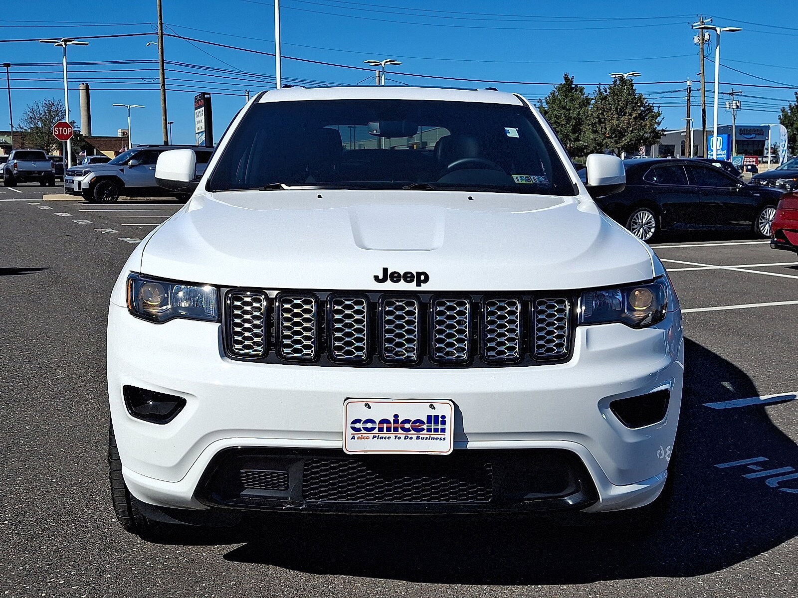 2020 Jeep Grand Cherokee Altitude photo 2