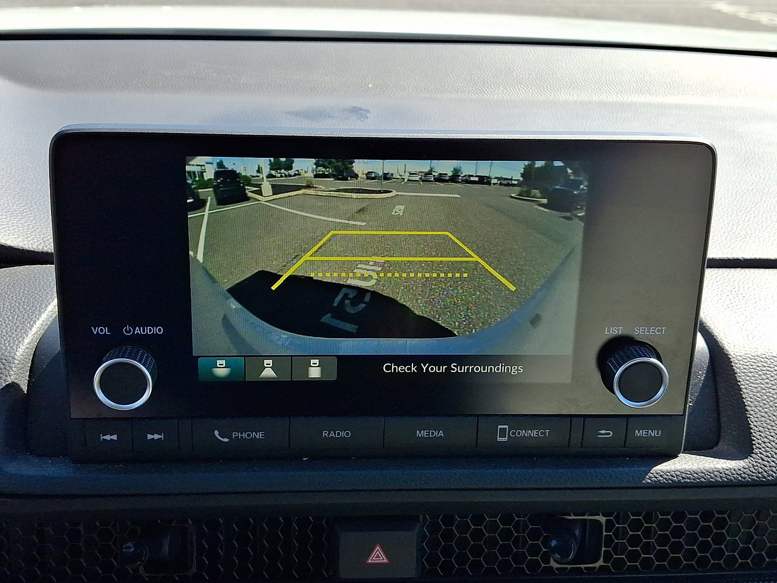 2025 Honda CR-V LX - Photo 17