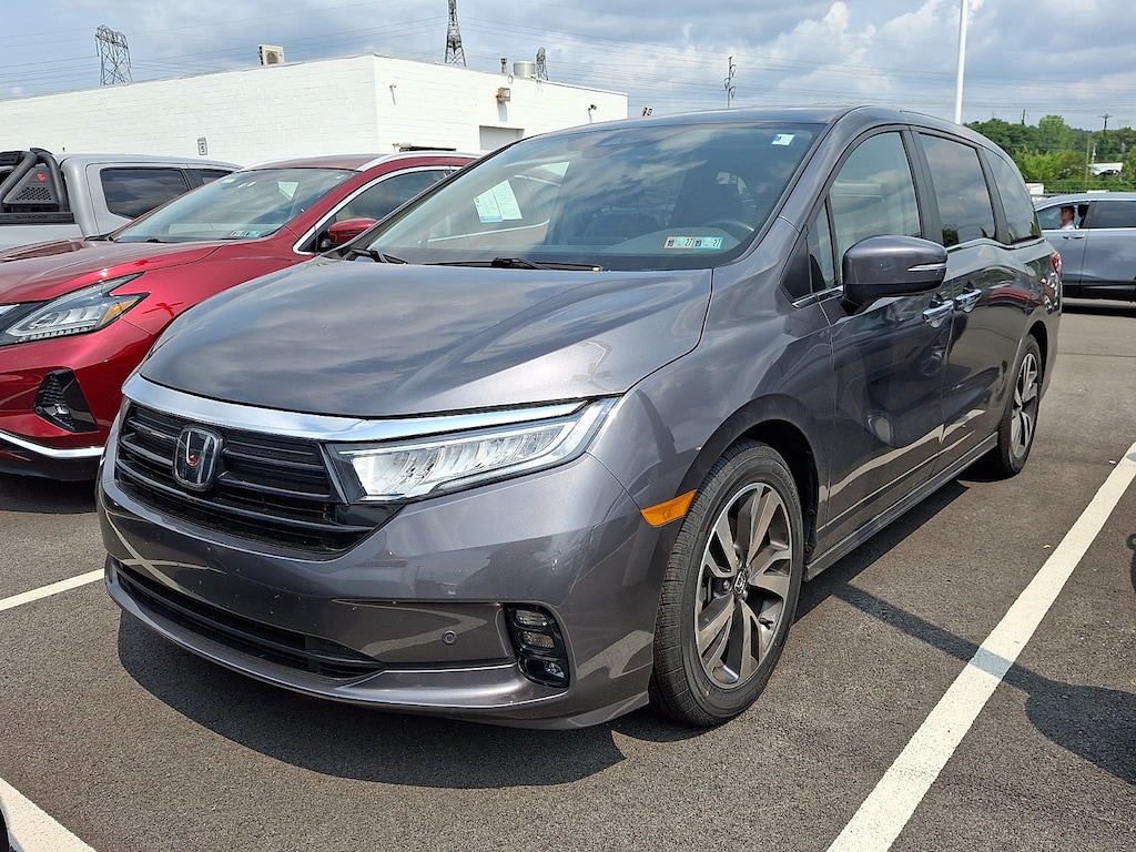 Certified 2024 Honda Odyssey Touring Van