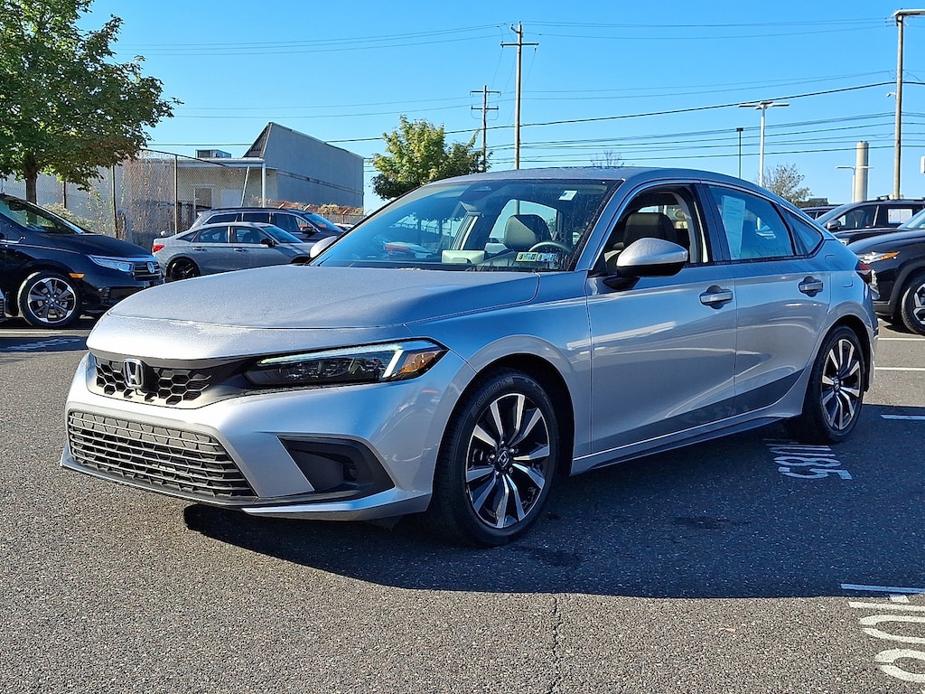 Used 2022 Honda Civic EX-L Hatchback