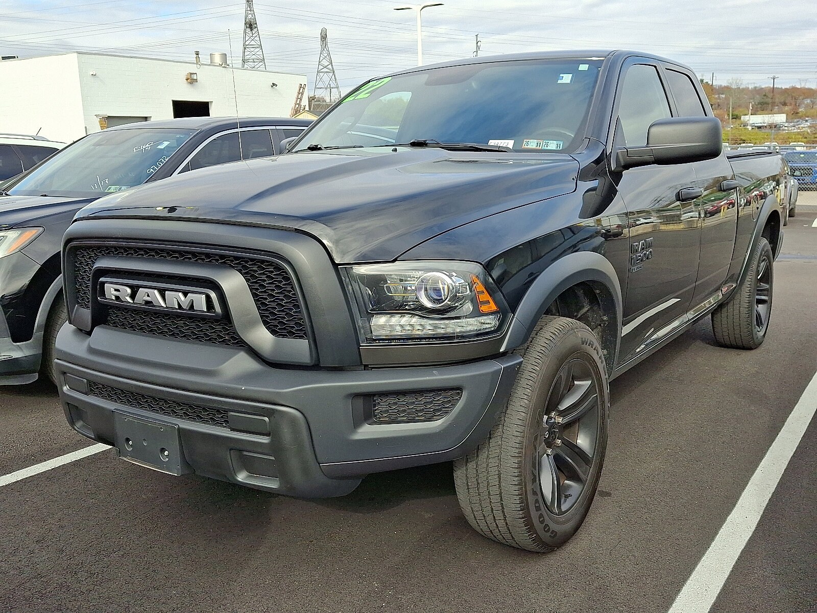 2022 Ram 1500 Classic SLT photo 2