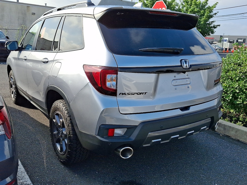 Used 2024 Honda Passport TrailSport SUV