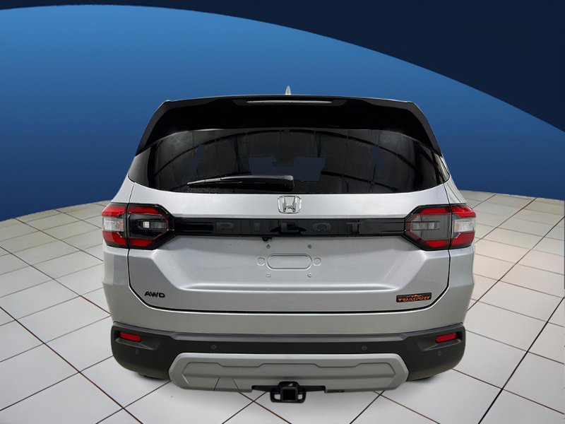 2025 Honda Pilot TrailSport photo 4