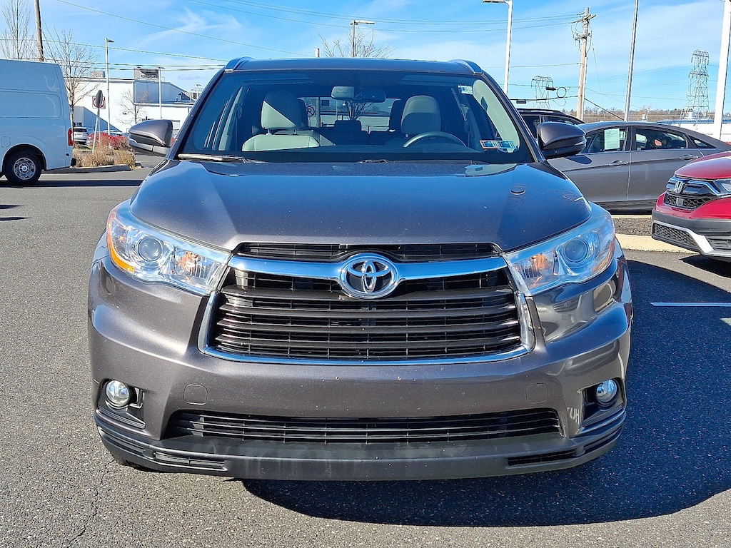 Used 2014 Toyota Highlander XLE V6 SUV