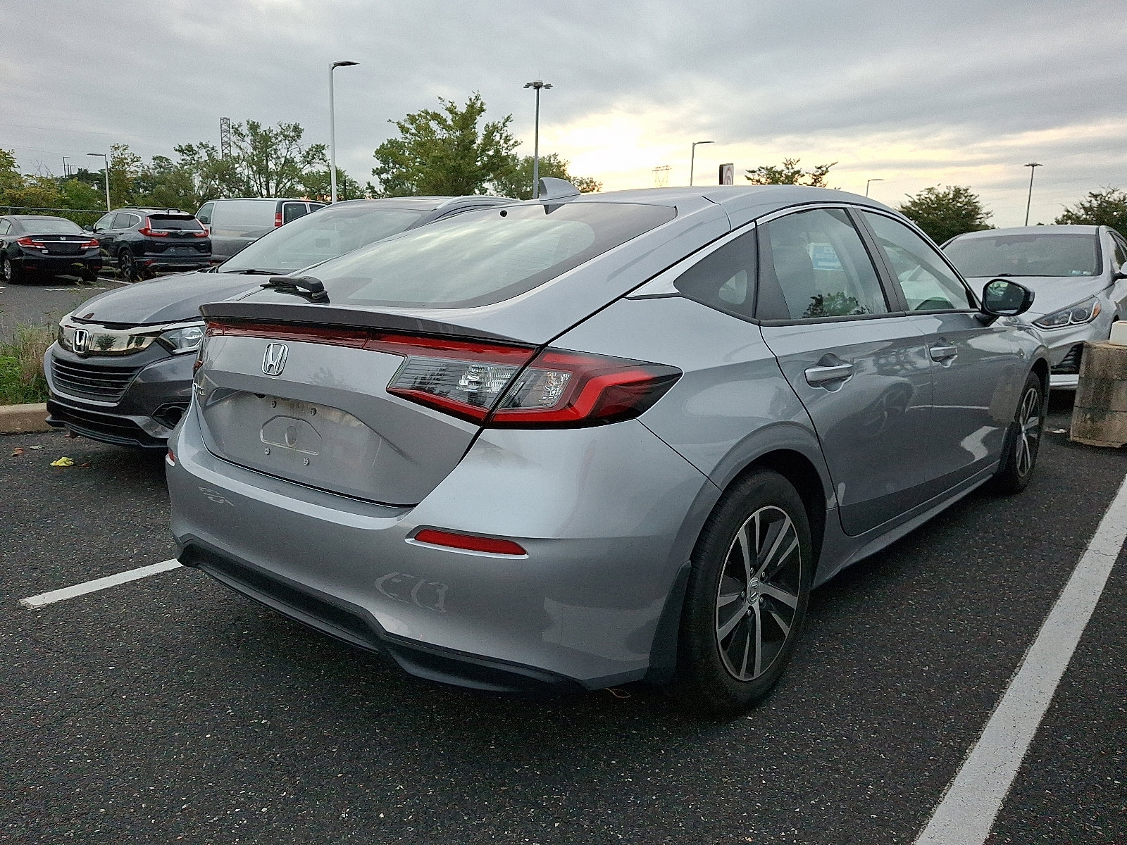 2023 Honda Civic Hatchback LX photo 4