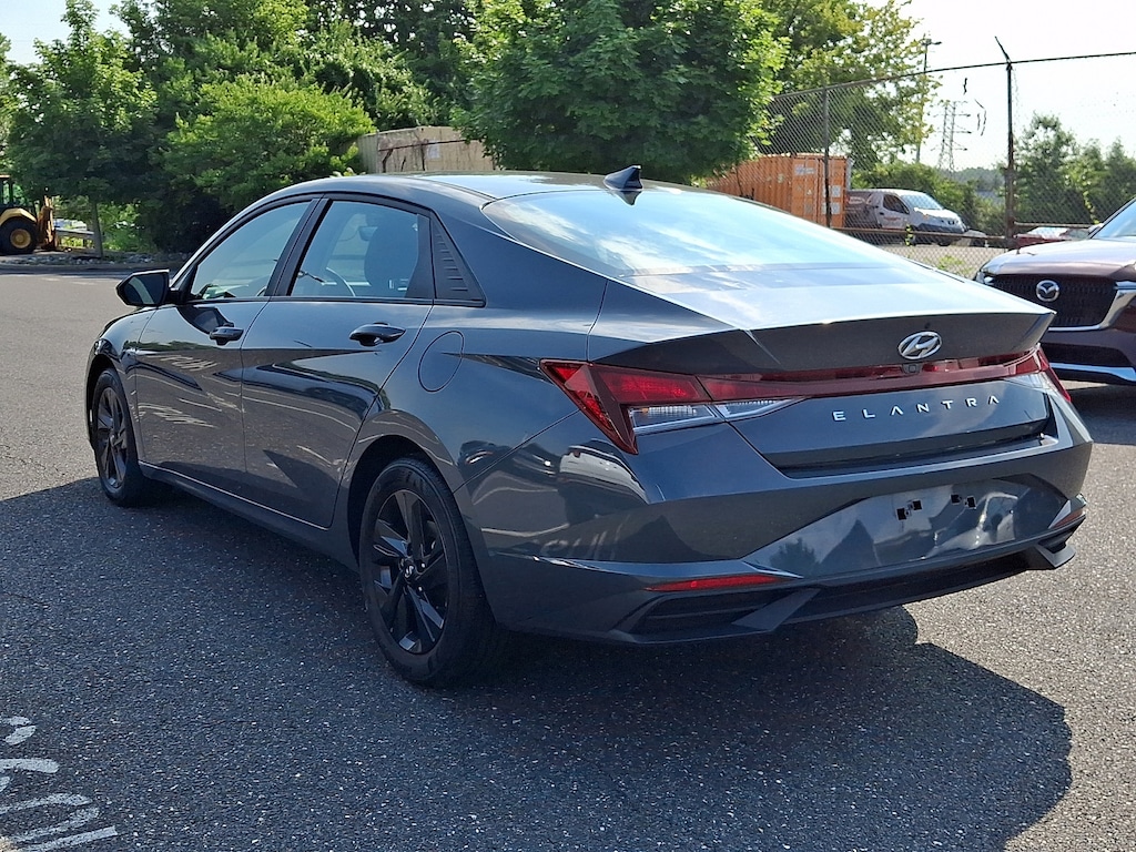 Used 2023 Hyundai Elantra SEL Sedan