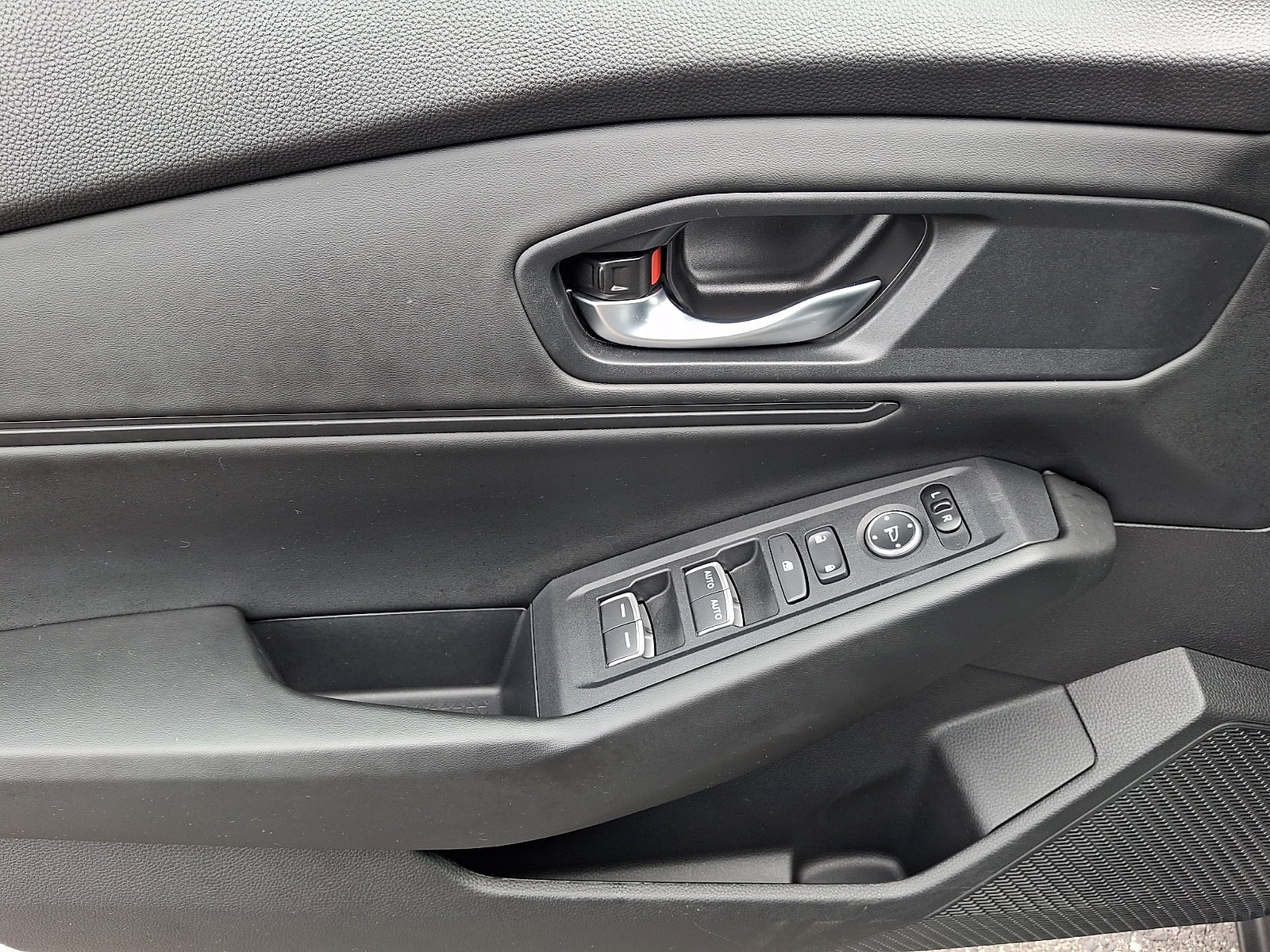 2024 Honda Accord EX - Photo 12