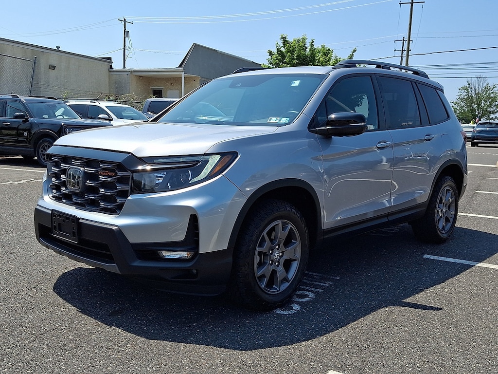 Used 2024 Honda Passport TrailSport SUV