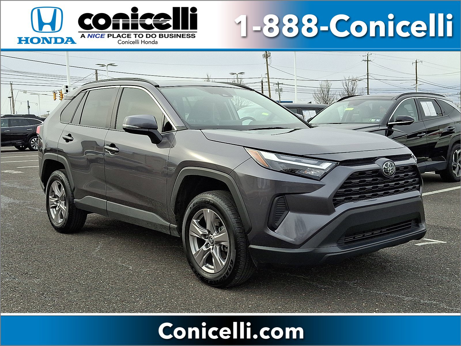 2024 Toyota RAV4 XLE's photo