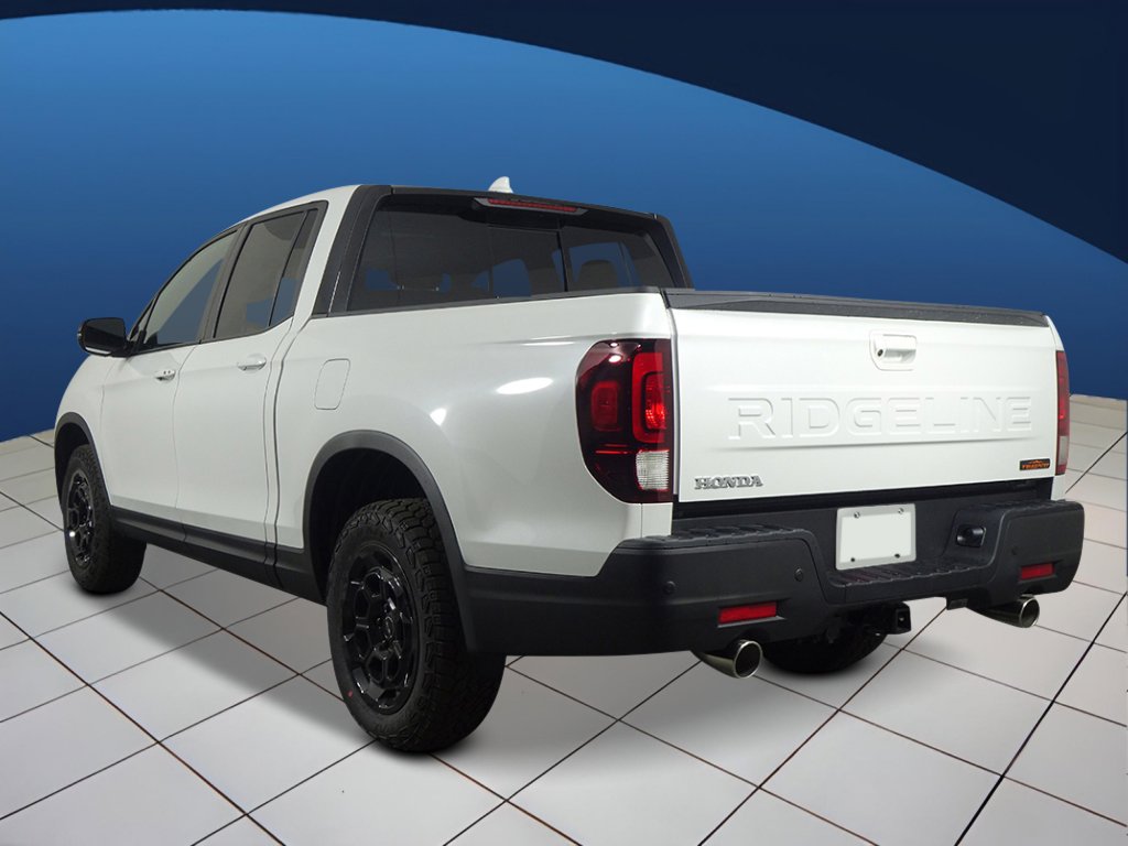 2025 Honda Ridgeline TrailSport photo 2