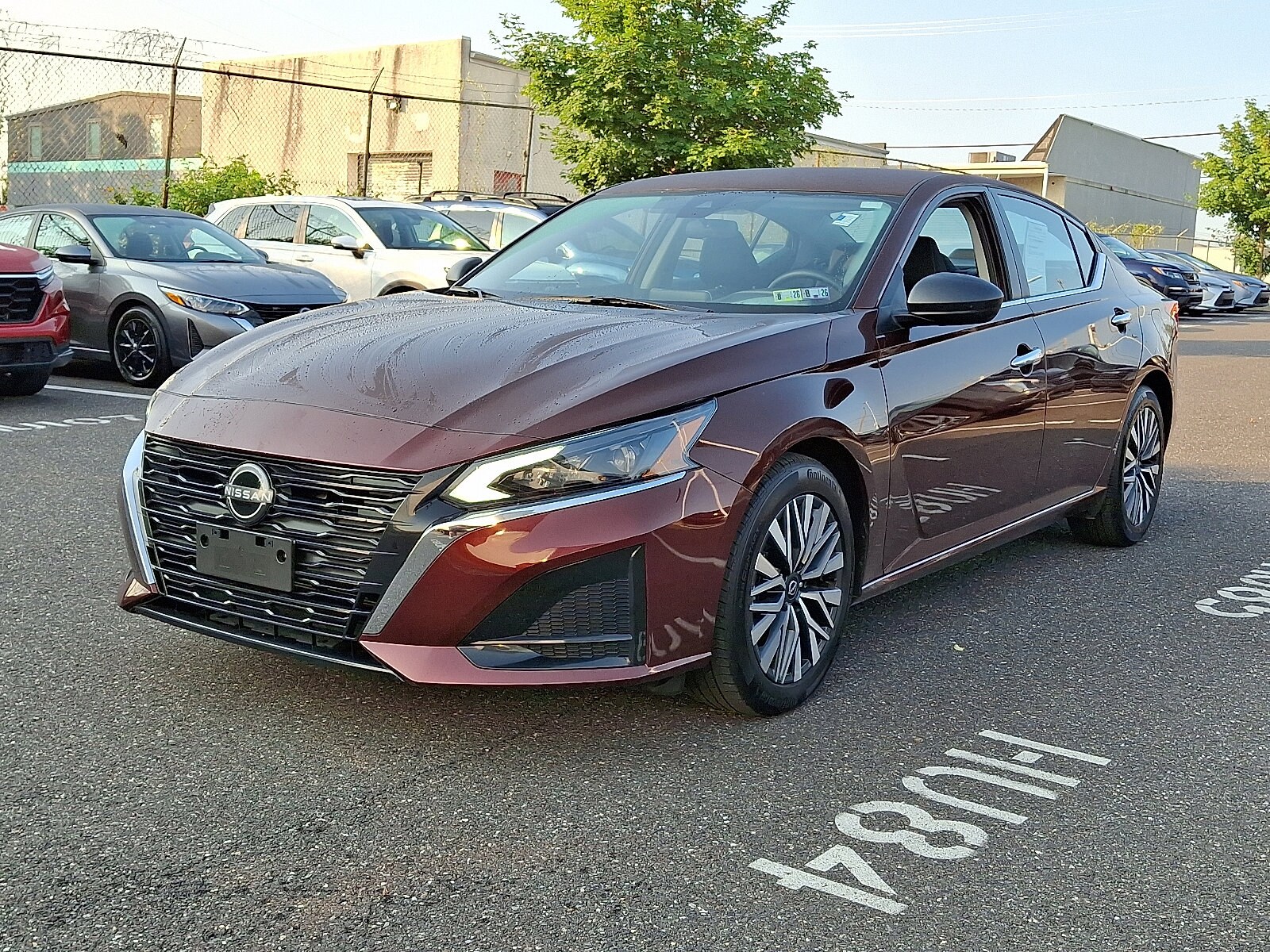 2024 Nissan Altima 2.5 SV photo 2