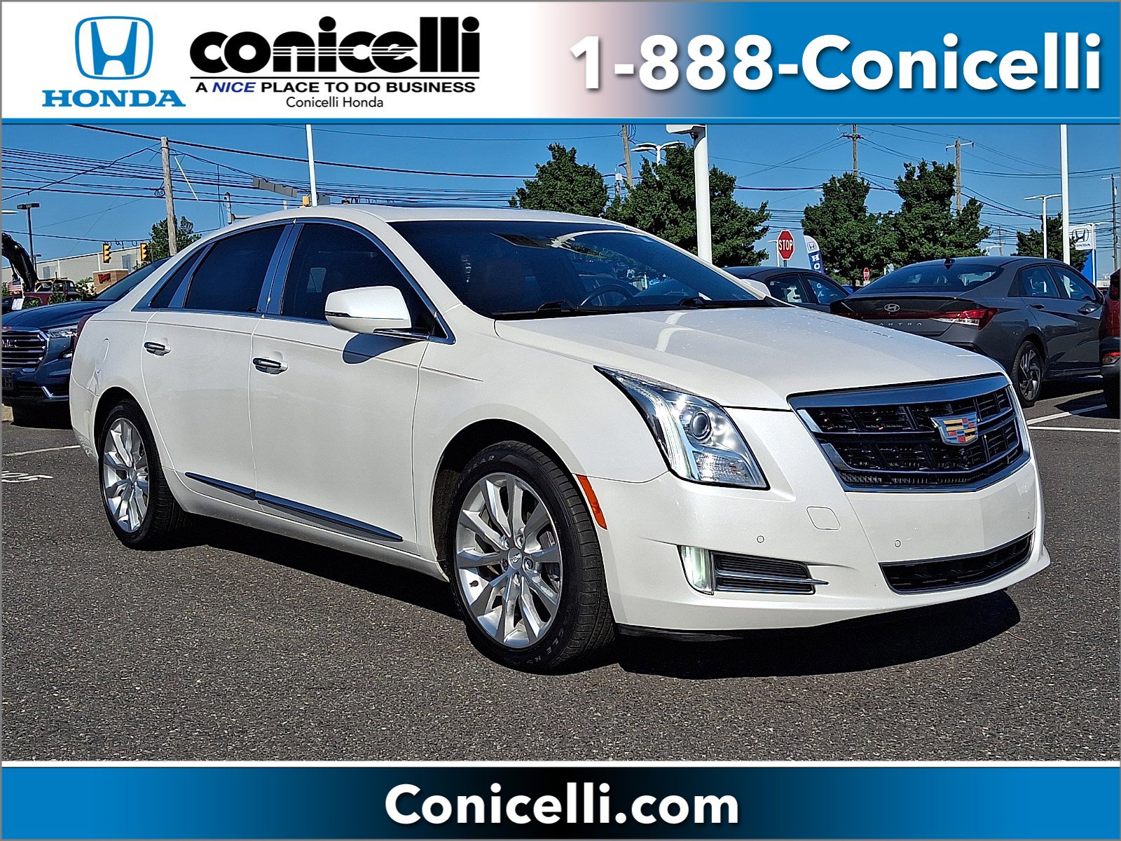 2016 Cadillac XTS 3.6L AWD Luxury Collection's photo