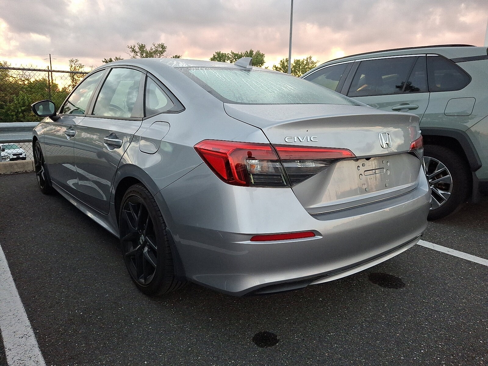 2022 Honda Civic Sport photo 3