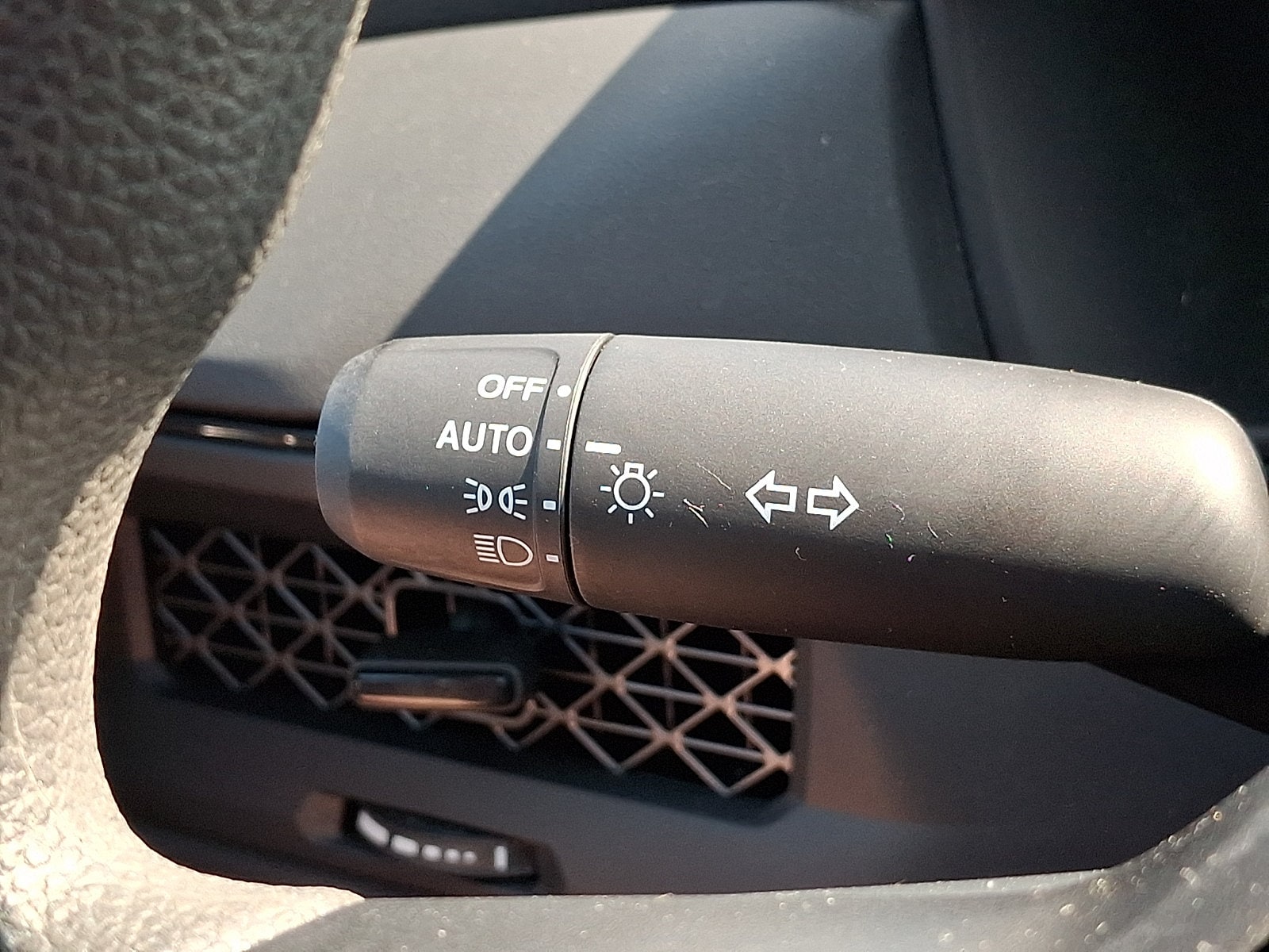 2023 Honda Accord LX - Photo 25