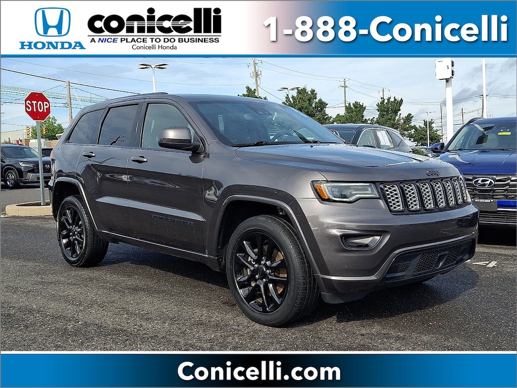 Used 2021 Jeep Grand Cherokee Laredo SUV
