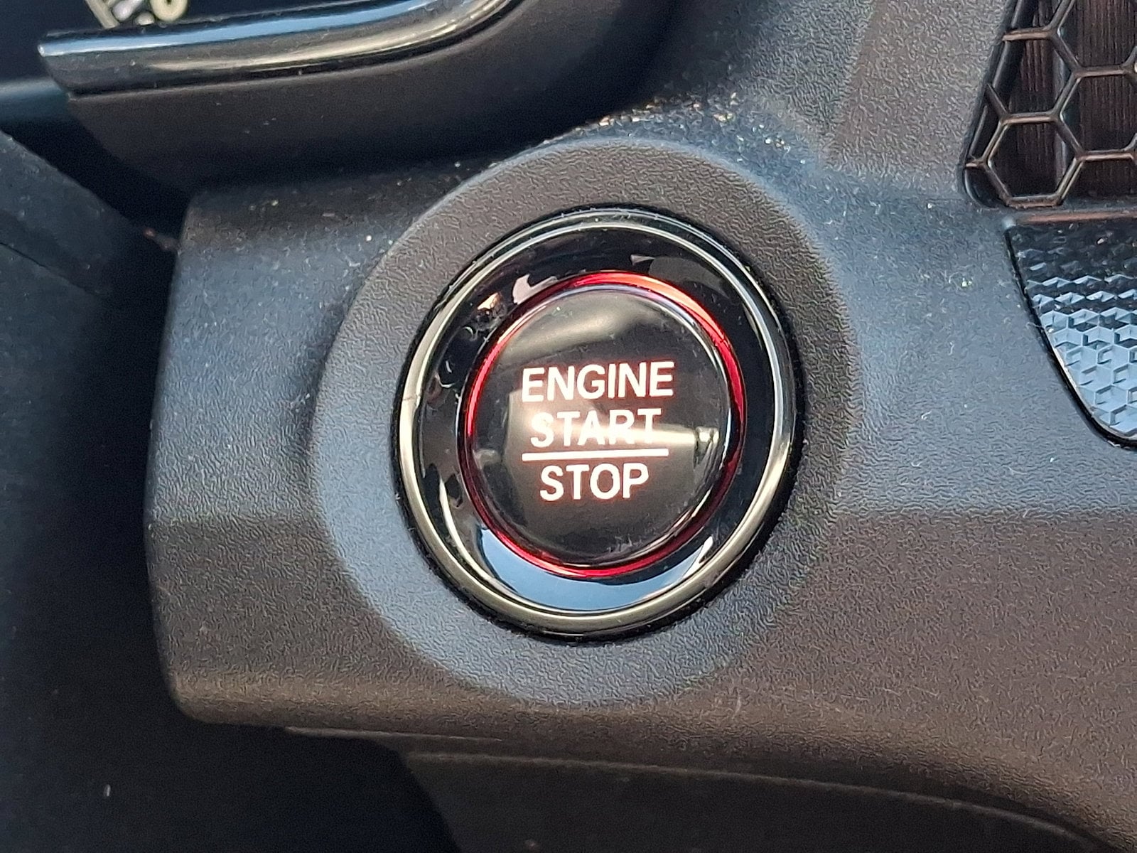 2025 Honda CR-V LX - Photo 22
