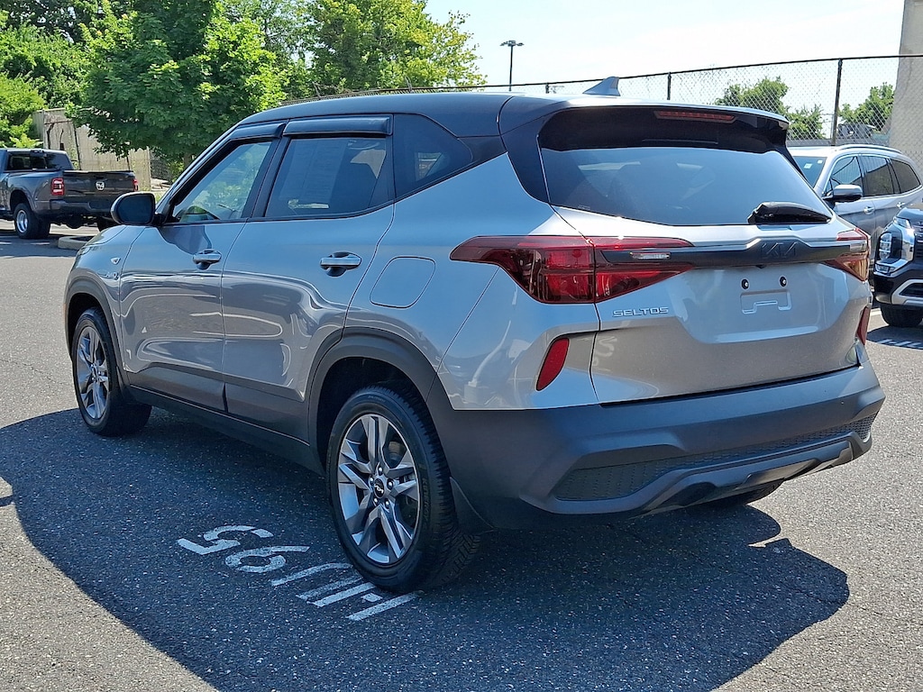 Used 2023 Kia Seltos LX SUV