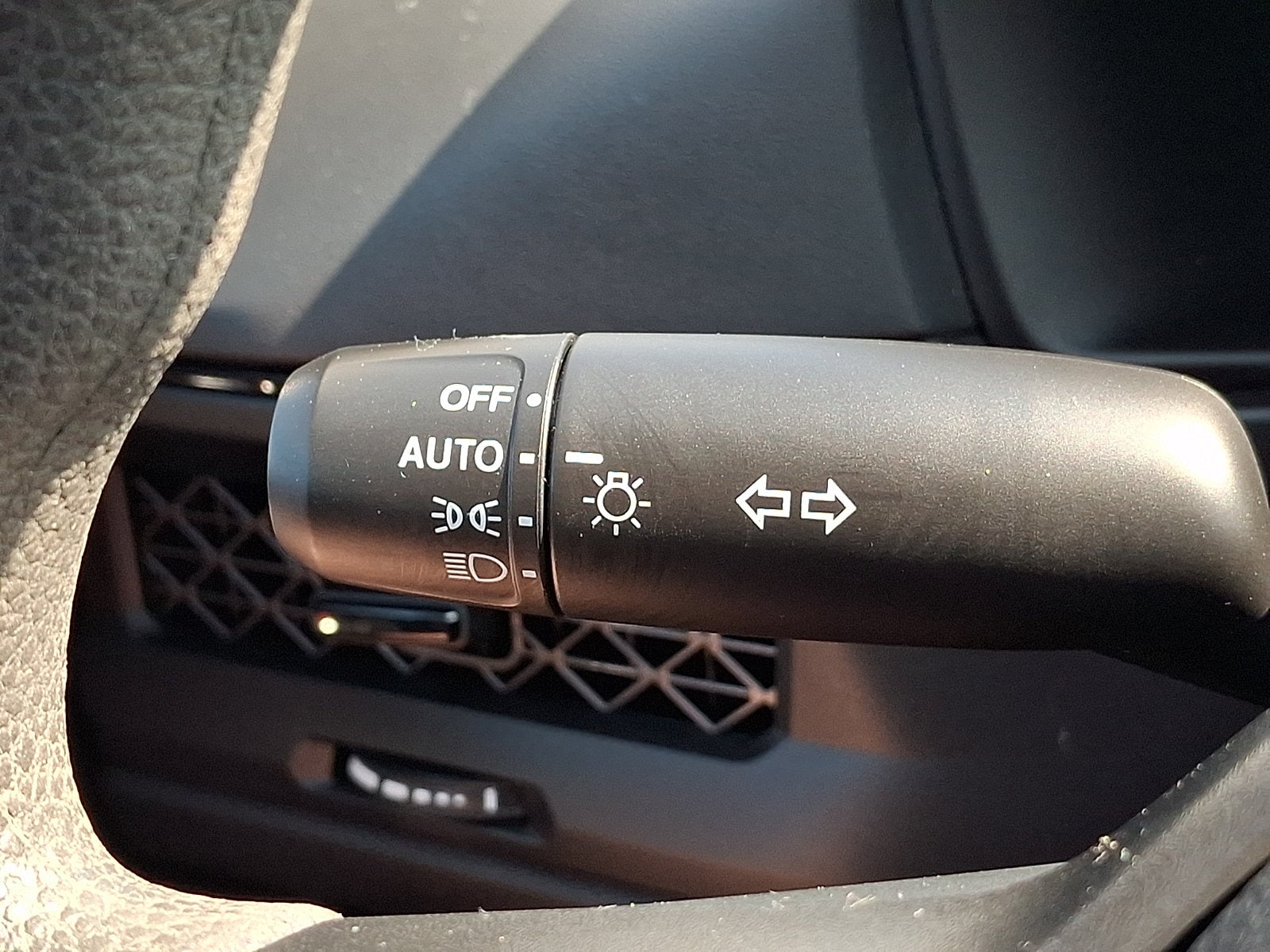 2023 Honda Accord LX - Photo 25